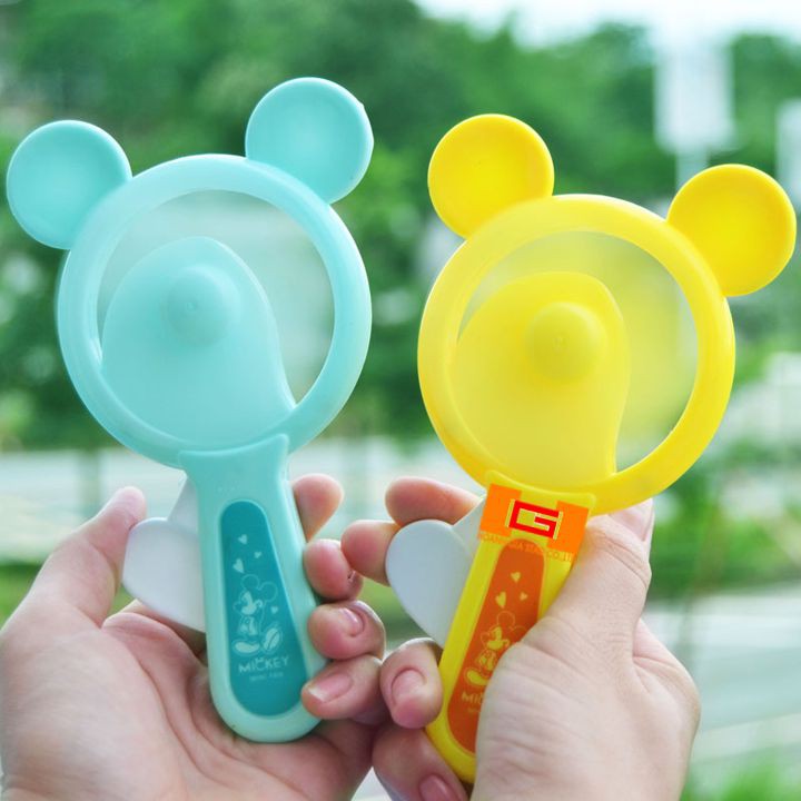 Quạt MINI cầm bóp tay hình dáng MICKEY MOUSE-Màu Ngẫu Nhiên