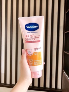 Kem dưỡng body Vaseline 50x