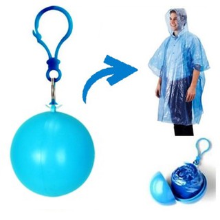 Áo mưa đựng trong quả cầu có móc khóa tiện lợi mang theo