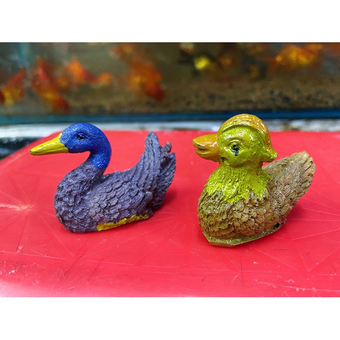 VỊT TRANG TRÍ HỒ CÁ NON BỘ DÀI 7,5CM CAO 3,5CM