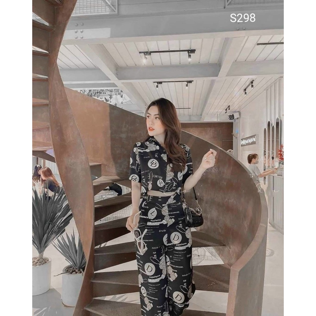Sét bộ chữ D phối hình con thỏ siêu cute 2 màu đen và trắng dáng áo croptop quần dài dành cho các nàng đi dạo phố
