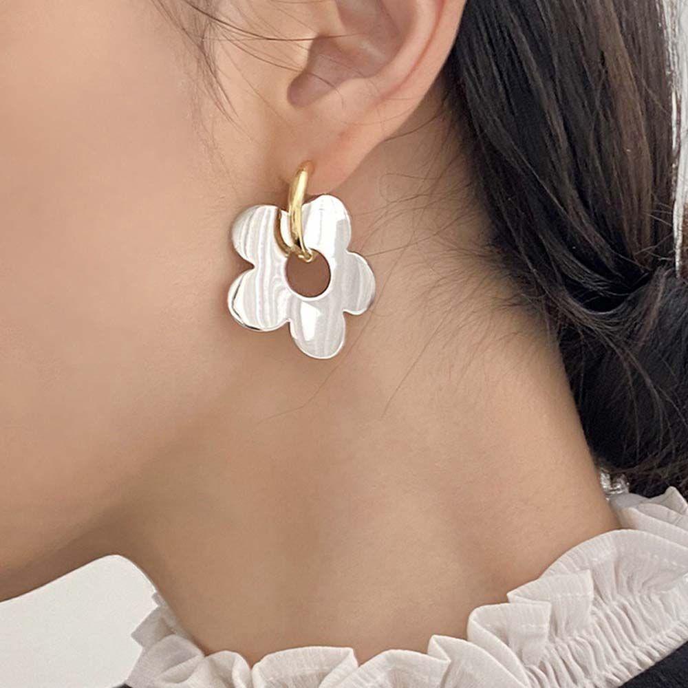 Khuyên Tai Hình Hoa Đơn Giản Ngọt Ngào MXMUSTY|Bông Tai Dạng Vòng Tròn Bằng Kim Loại Màu Sắc Thời Trang