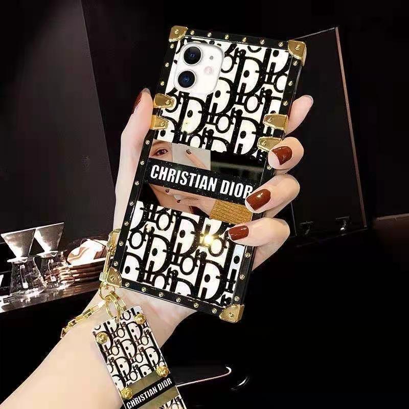 Đối với samsung a13 a22 a42 a32 a52 a21s a72 a01 a71 a31 a51 a70 a02s a03s a03 a33 a54 a73 a53 a12 a50s a30 a20 a14 a24 a04 in gương chữ sang trọng mặt dây chuyền kim loại nắp đậy điện thoại