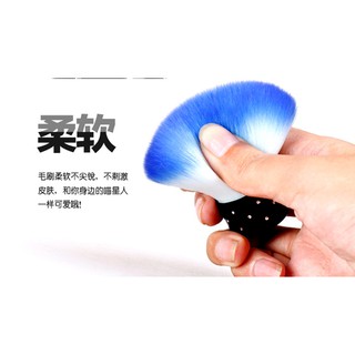Cọ phủi bụi Nails