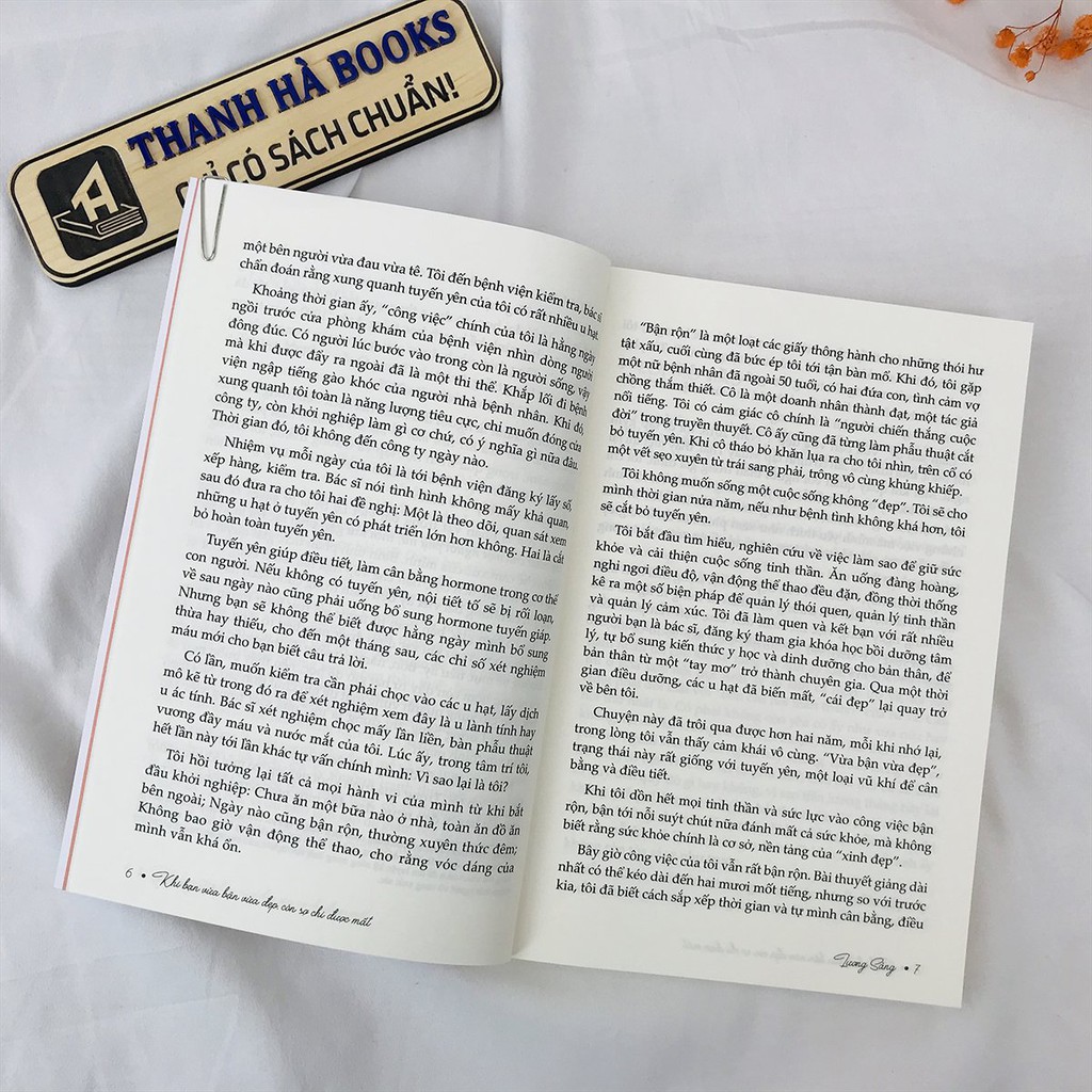 Sách - Khi Bạn Vừa Bận Vừa Đẹp Còn Sợ Chi Được Mất (Kèm Bookmark)