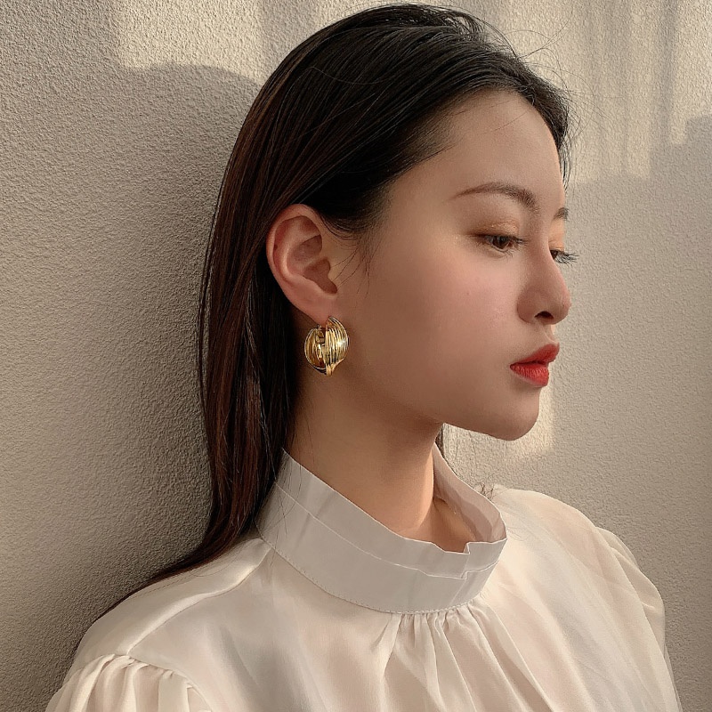 Bông tai hình tròn xi mạ bạc thời trang 2023