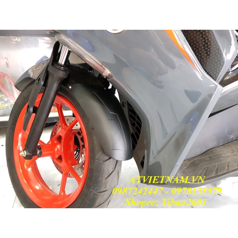 Dè nối chắn bùn bánh trước NVX V1 và V2