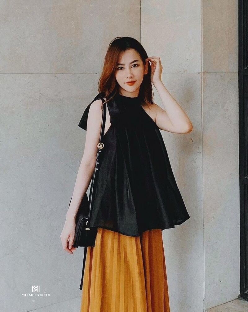 Áo kiểu tơ cổ nơ yếm xuông xinh xắn
