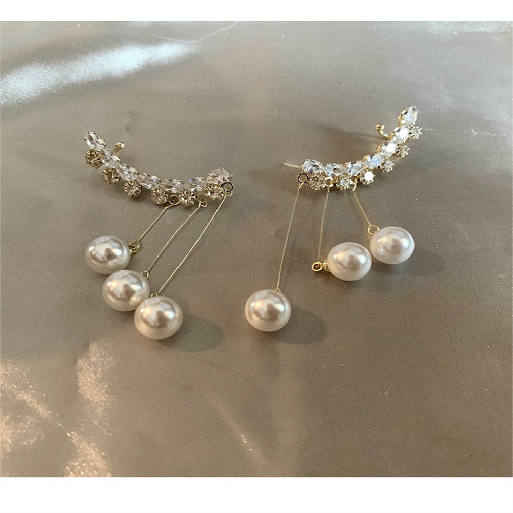 1 đôi bông tai đính đá sang trọng dành cho nữ