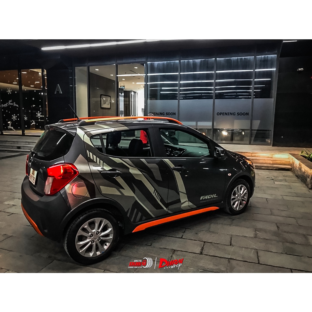 Tem xe Fadil màu xám