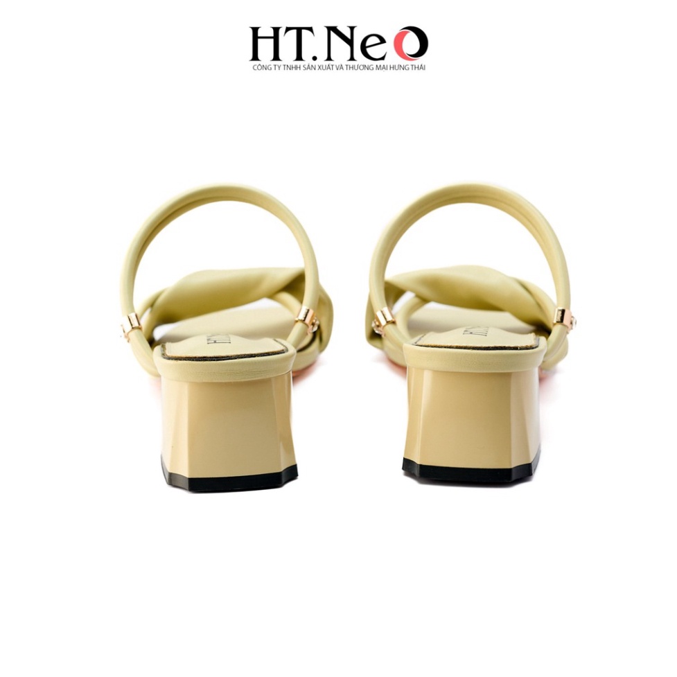 Sandal nữ HT.NEO da mềm mại, đế vuông, thiết kế 2 quai trẻ trung, thanh lịch phương hướng classic  SDN117