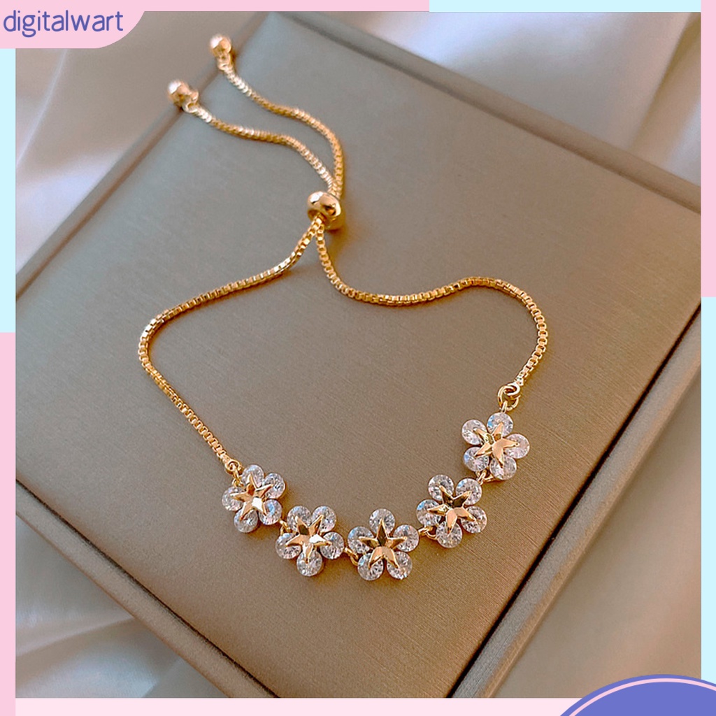 Vòng tay mạ vàng mặt hình hoa đính đá pha lê nhân tạo sang trọng quý phái dành cho nữ