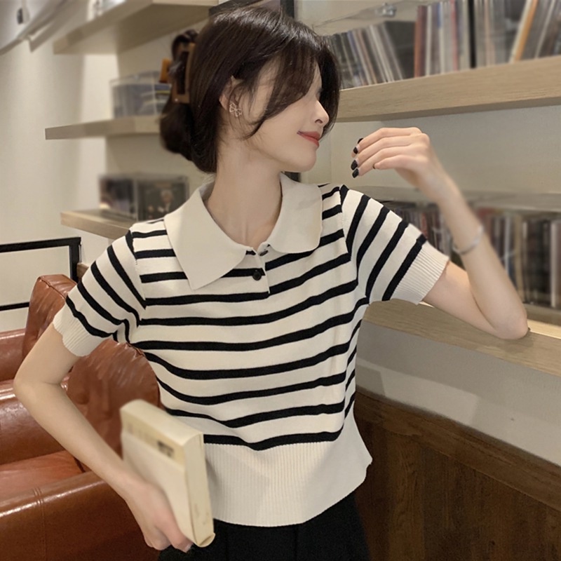 Áo Croptop Dệt Kim Tay Ngắn Cổ Bẻ Họa Tiết Kẻ Sọc Thời Trang Cho Nữ