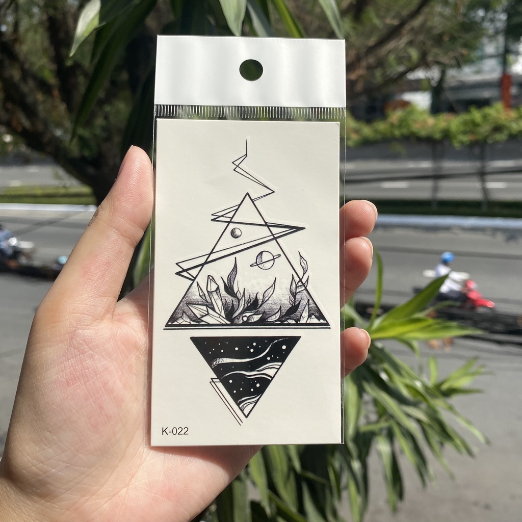 Hình xăm tam giác vũ trụ k022- miếng dán tatoo tạm thời size &lt;10x6cm