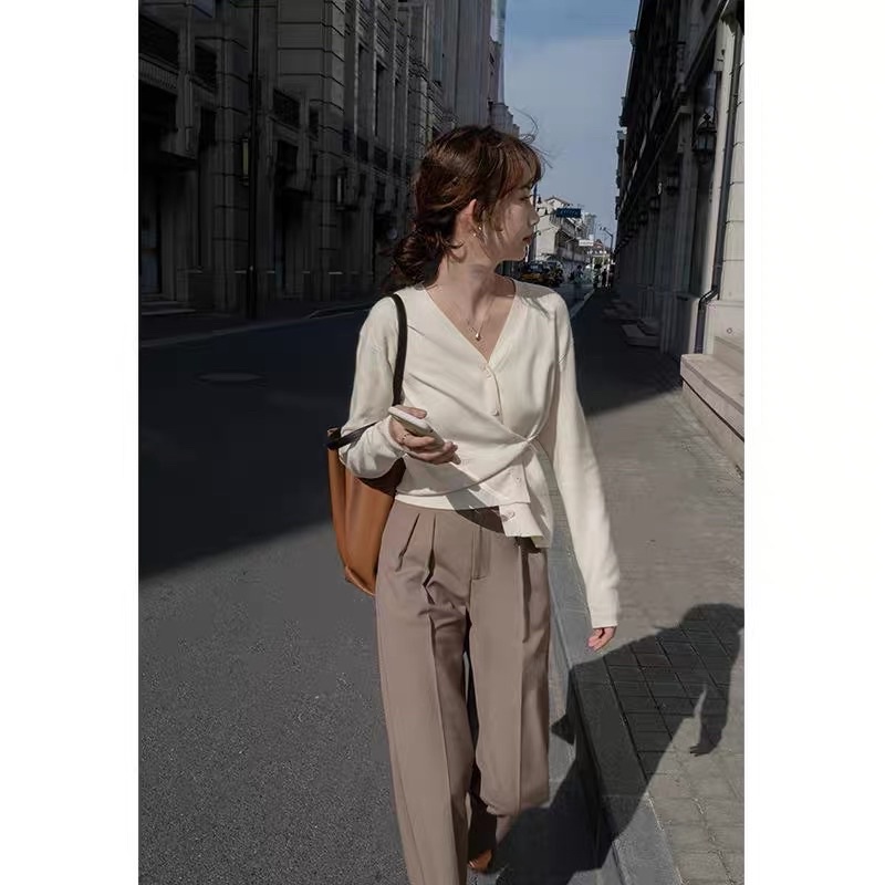 2021 dài tay cardigan mỏng của nữ mùa thu áo len dệt kim.