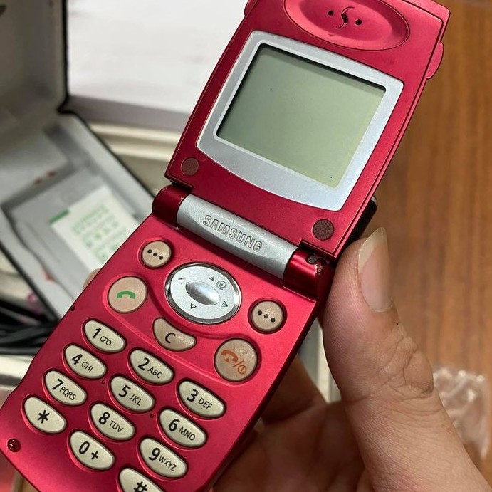 ĐIỆN THOẠI SAMSUNG A400  FULL BOX