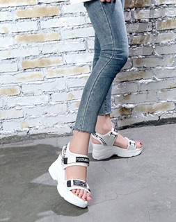 Dép quai hậu nữ đế cao
