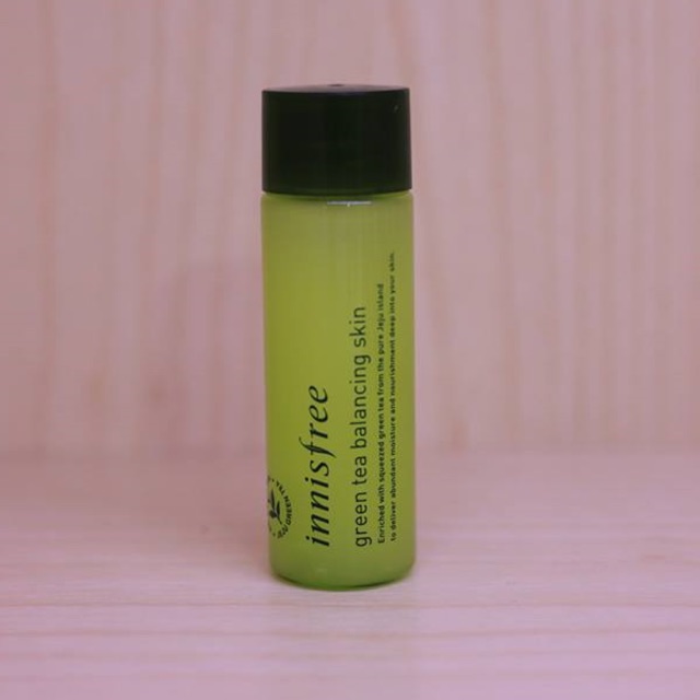 NƯỚC HOA HỒNG GREEN TEA BALANCING SKIN TRÀ XANH INNISFREE 15ml