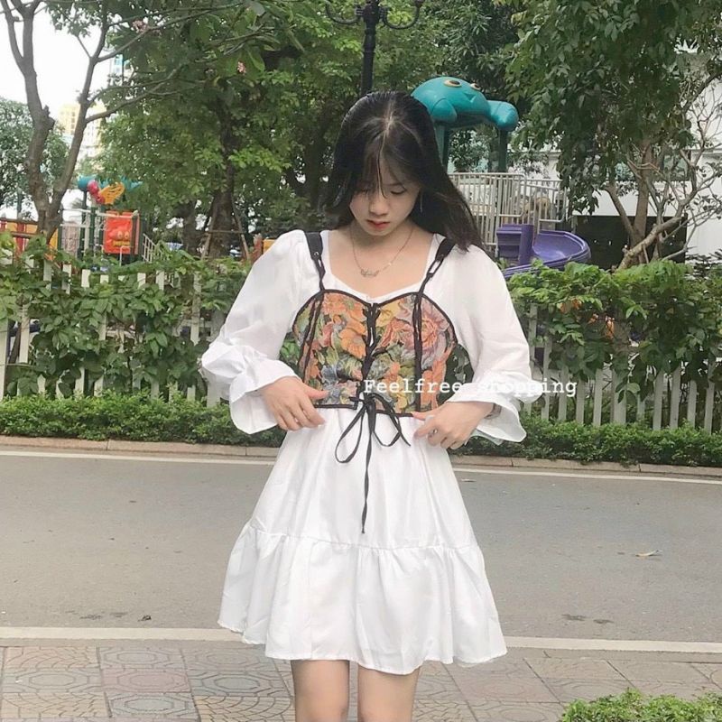 Đầm Xoè Trắng Tay Loe Dài Phối Áo Croptop Hoa 2 Dây Đan