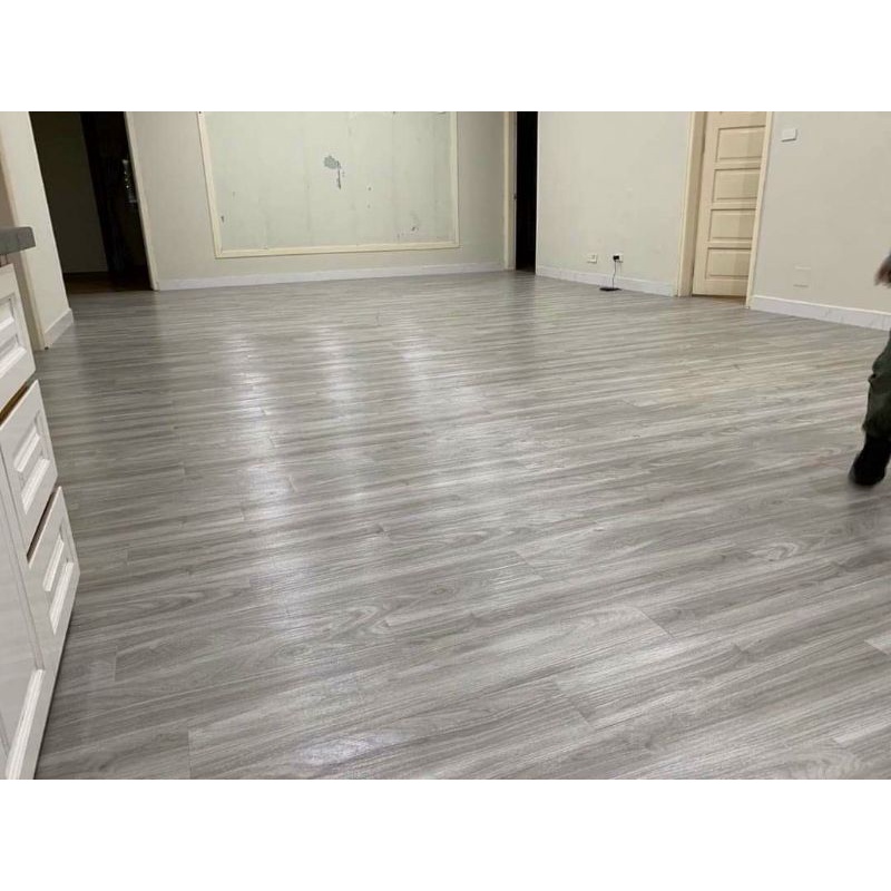 Sàn Nhựa Giả Gỗ Keo Sẵn Kích Thước 91.5x15,4cm dày 2 ly