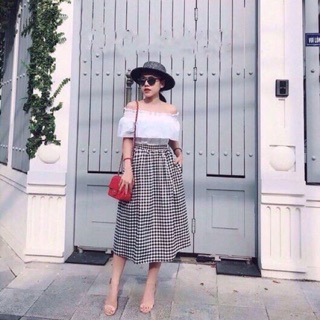 Set áo trễ vai phối váy