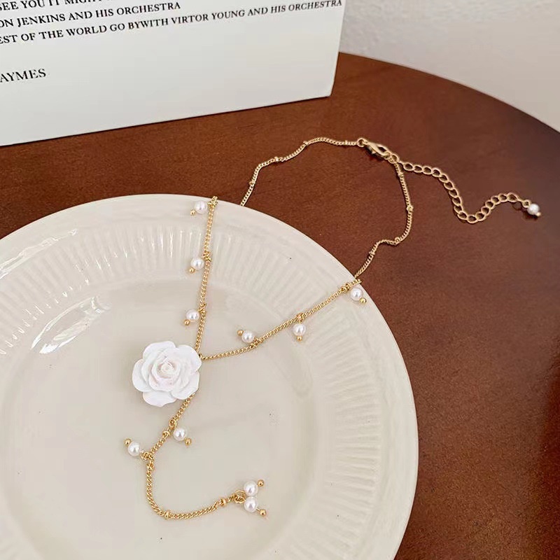 Dây Chuyền Mặt Hình Hoa Đính Ngọc Trai Nhân Tạo Thời Trang