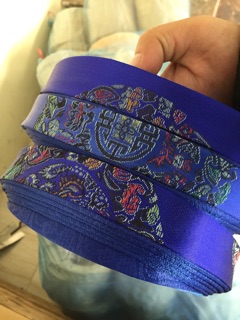 Áo dài gấm bé trai ( quần + áo)