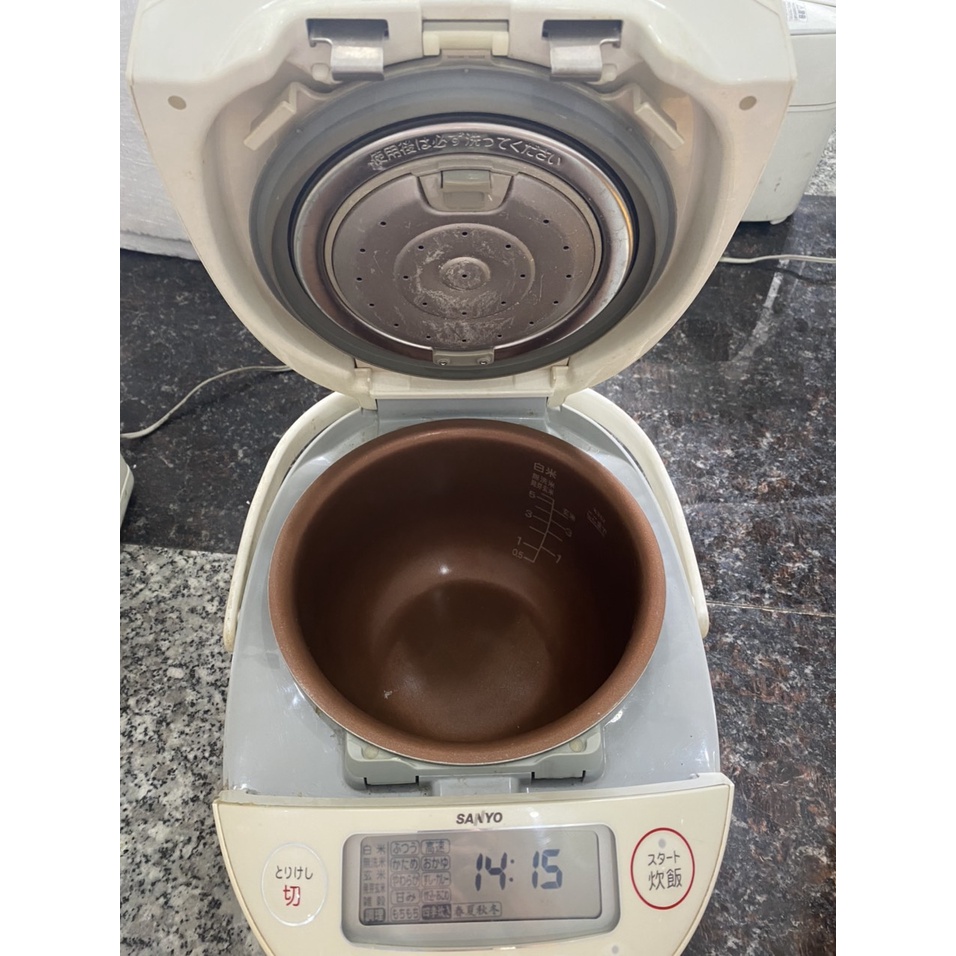 Nồi cơm Sanyo 1lit Nội Địa Nhật