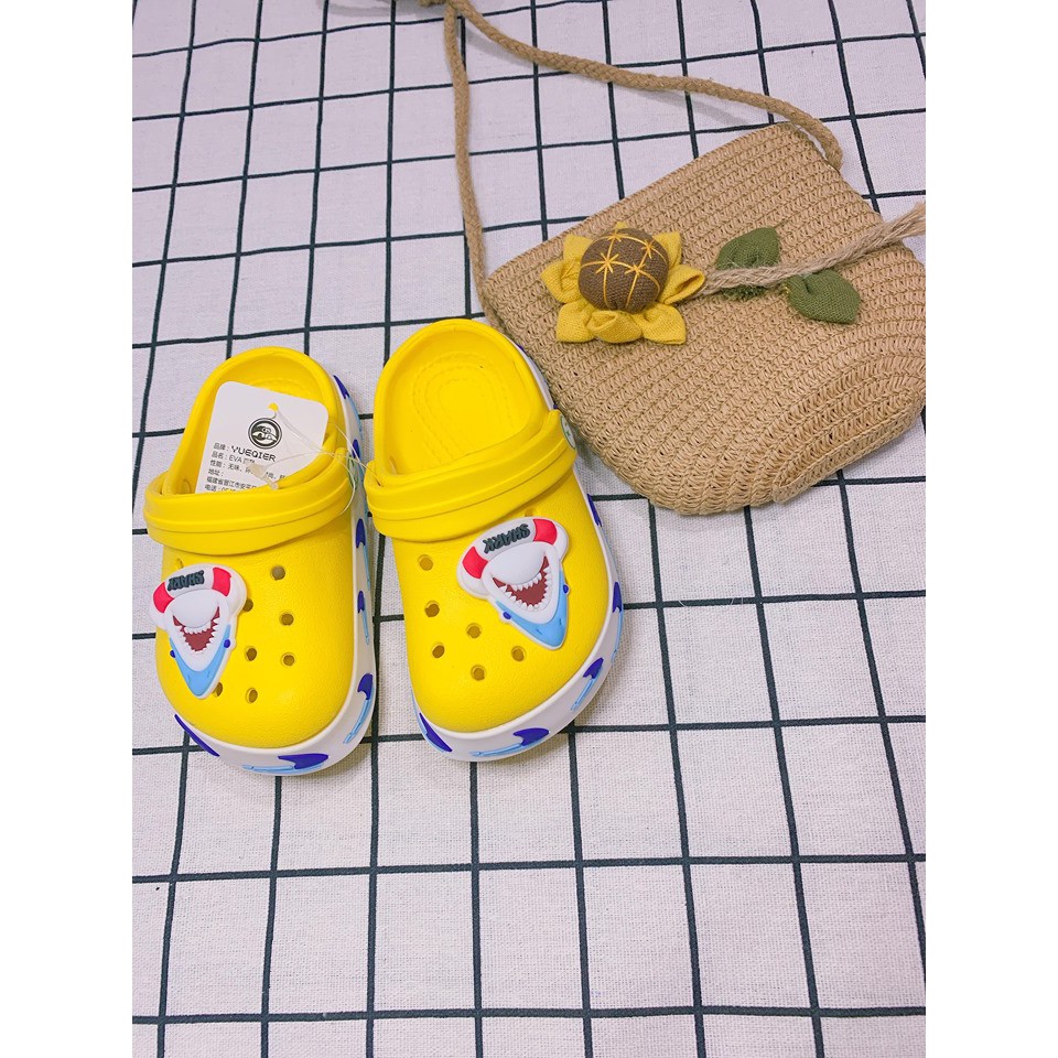 SỤC TRẺ EM XINH XINH