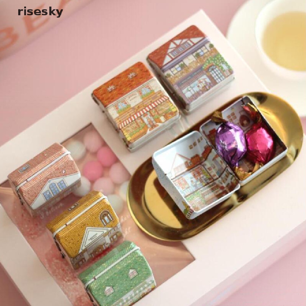 Hộp Thiếc Mini Đựng Tiền Xu / Kẹo Cưới Hình Ngôi Nhà Dễ Thương ♨Trên đó