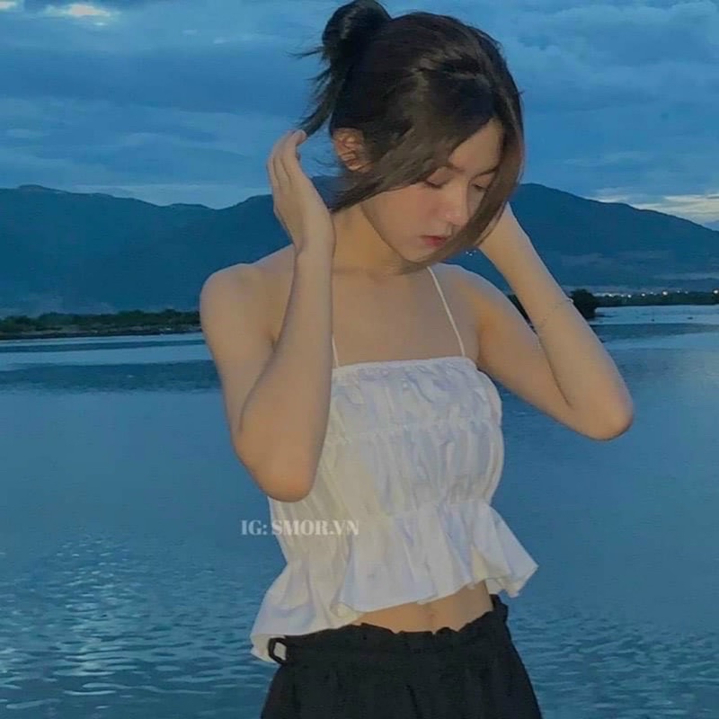 Áo yếm cột dây sau croptop
