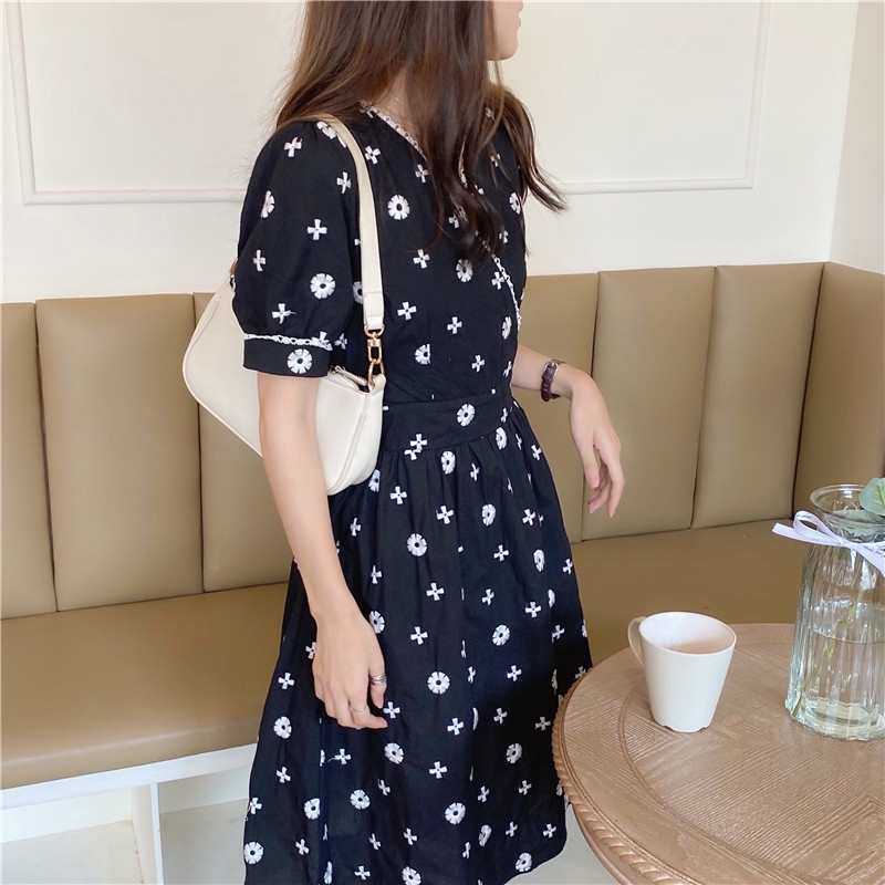 Đầm Tay Phồng In Hoa Thiết Kế Cổ Chữ V Xinh Xắn 35712