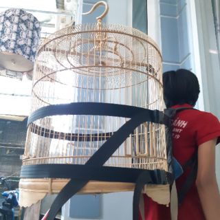 Balo đeo lồng chim