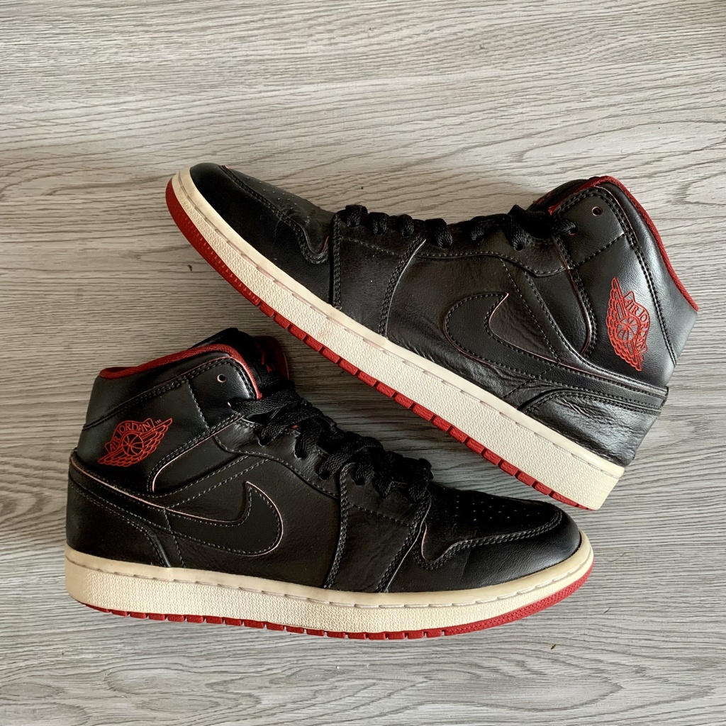Giày Cũ 1S Retro Mid Black Red White Size 42-43 2hand chính hãng cam kết real trọn đời - Giày Cũ Sài Gòn