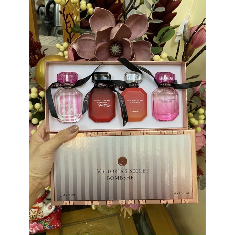 Set Bộ Nước Hoa Victoria's Secret Bombshell mini 4 Chai