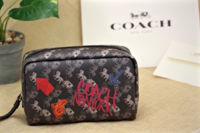 Coach⚡️ Mẫu Boxy này nam nữ đều dùng được nhé!