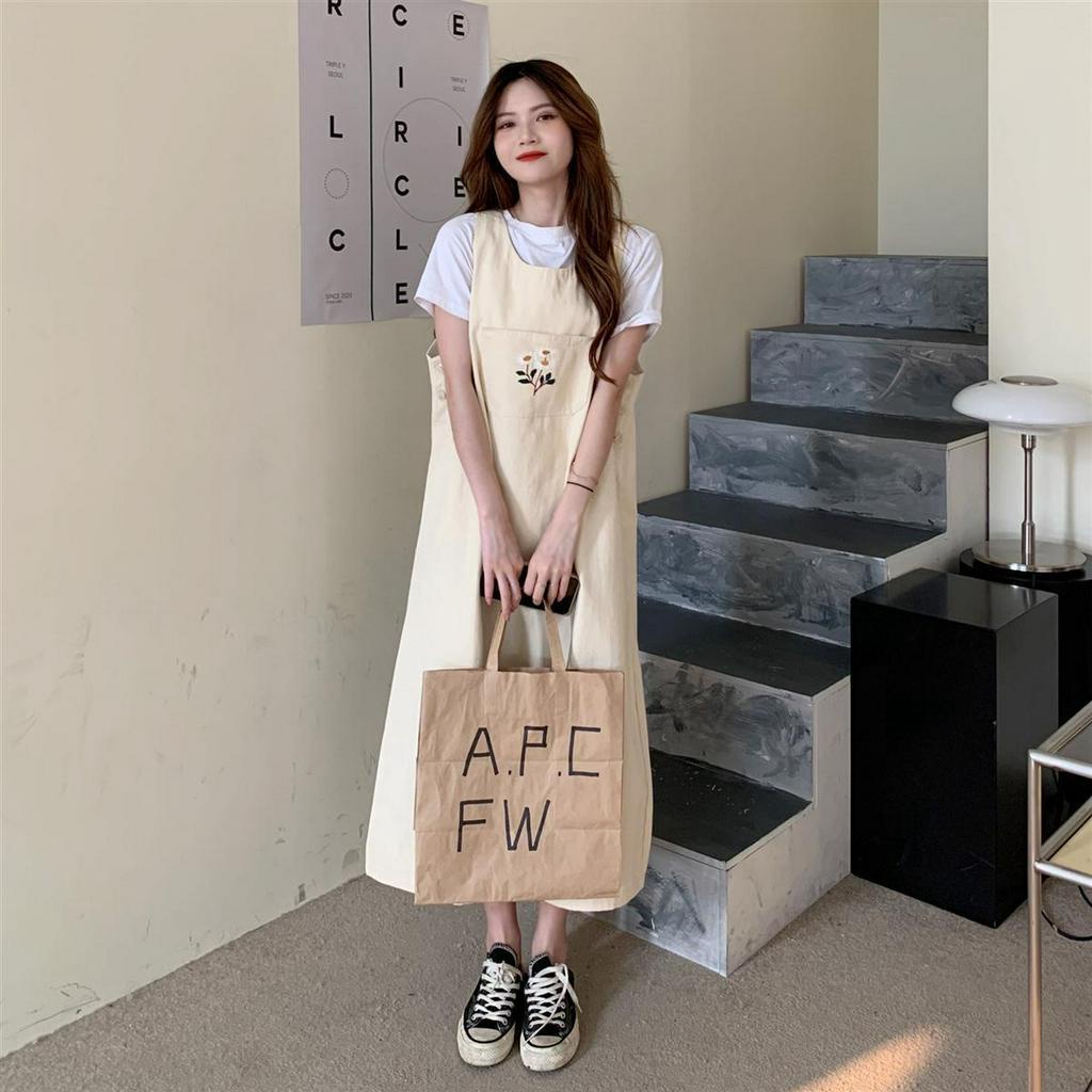 Set Áo Thun Ngắn Tay Thêu Họa Tiết Và Chân Váy Yếm Thời Trang Dành Cho Nữ