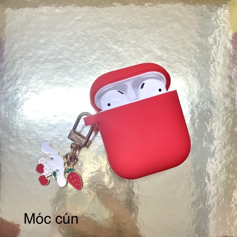 Vỏ case dâu đỏ bảo vệ bao đựng tai nghe airpods 1 2 - Ốp airpods chống va đập, chống bẩn, kèm móc khoá như hình