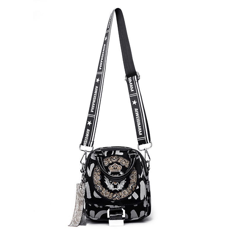 Ba Lô Đeo Vai Một Bên Vai Đính Đá Chữ Phong Cách Thời Trang Mới 2022 Cho Nữ