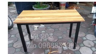 Bàn làm việc chân sắt 100