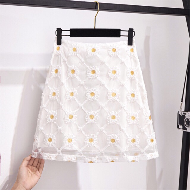chãn váy hoa cúc trắng hai lớp
