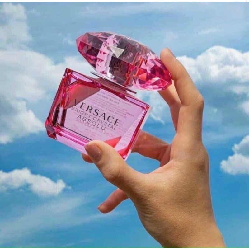 Nước hoa nữ tính, nhẹ nhàng VS Bright Crystal