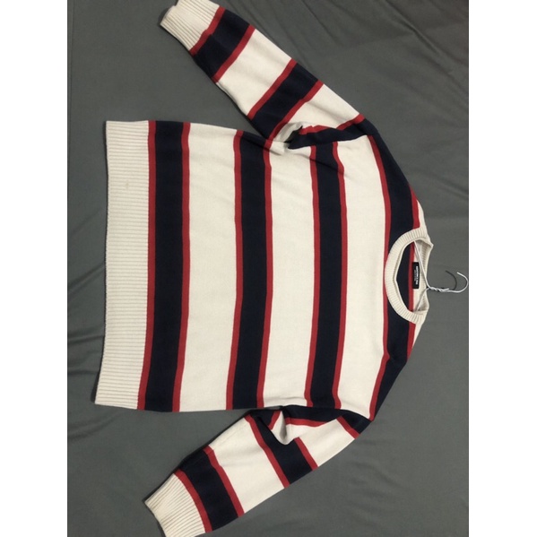 Pass sweater len của Kido