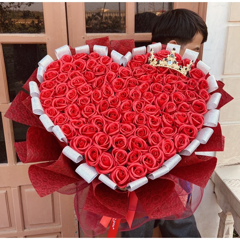 [Quà Sinh Nhật-Quà 8/3]_ Bó hoa hồng sáp trái tim 99bông kết hợp giấy gấm hàn quốc tặng kèm thiệp