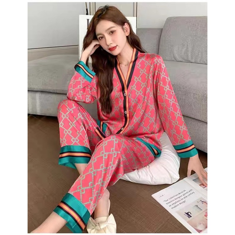 Bộ Đồ Ngủ Tay Ngắn Dáng Rộng Vải Lụa Lạnh Mềm Mại In Họa Tiết Thời Trang Mùa Hè Cho Nữ