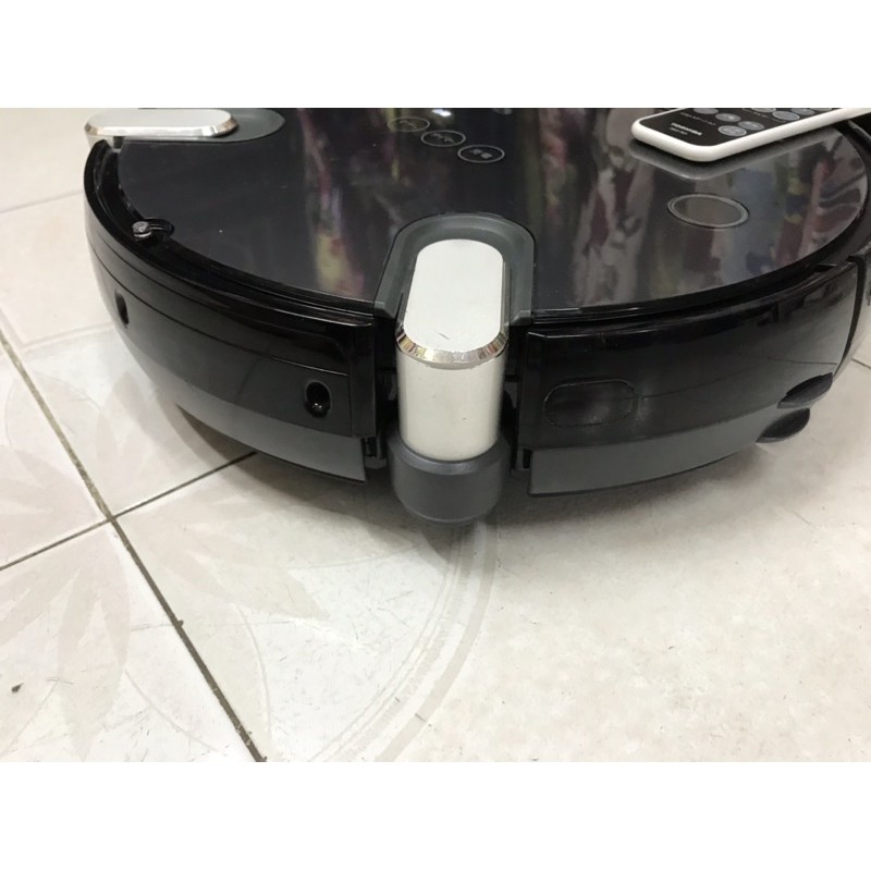 Toshiba rv1 hút bụi quét nhà thông minh