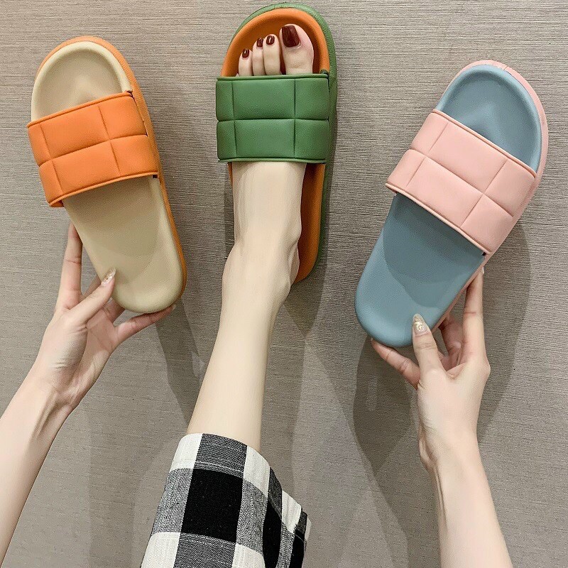 Dép kẻ ô D222