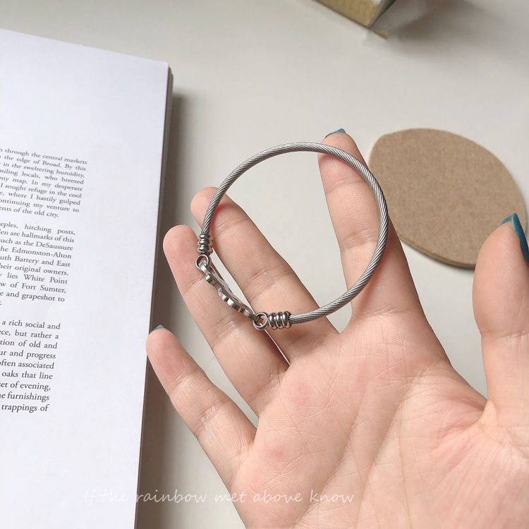 Vòng Đeo Tay Kim Loại Thiết Kế Đơn Giản Hình Chú Gấu