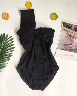Bikini cúp lệch vai