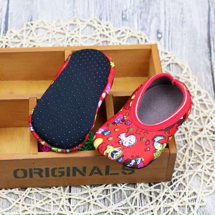 Giày tất Nhung lót lông xinh xắn cho bé 1-11 tuổi có đế chống trơn trượt - Wuyn Shop